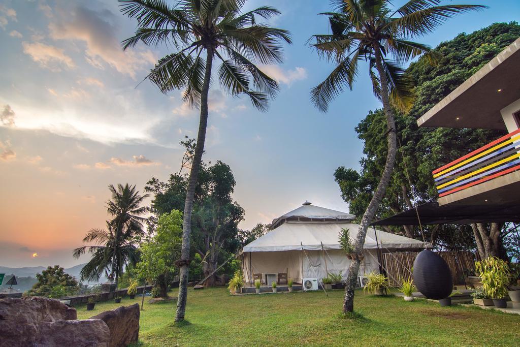 The Elephant Stables Kandy Esterno foto